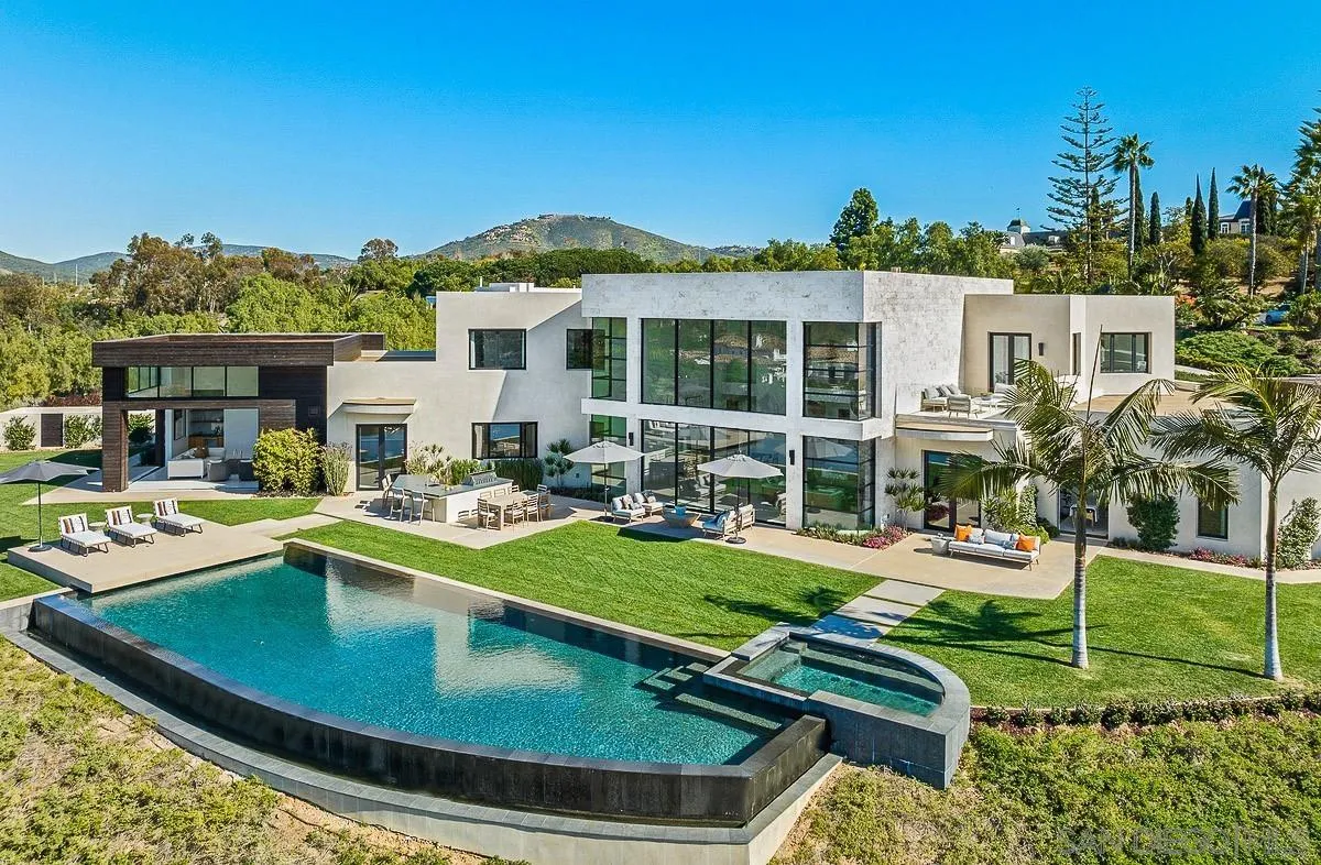 18490 Lago Vista Rancho Santa Fe, CA 92067 - Photo 1 of 28