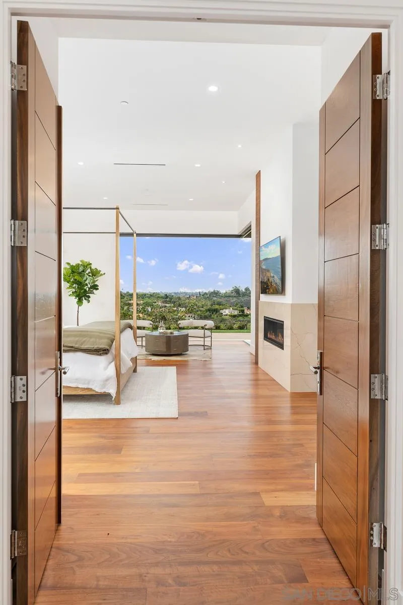 18490 Lago Vista Rancho Santa Fe, CA 92067 - Photo 16 of 28