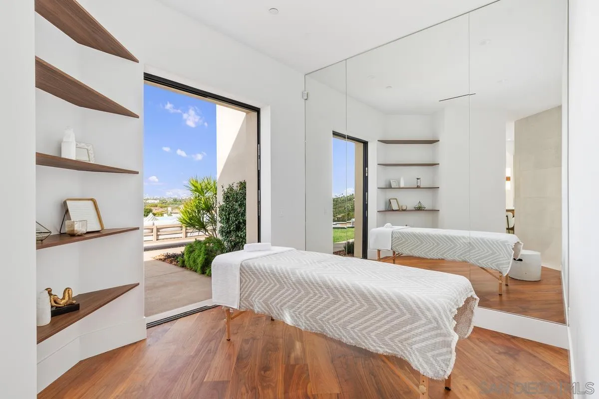 18490 Lago Vista Rancho Santa Fe, CA 92067 - Photo 20 of 28