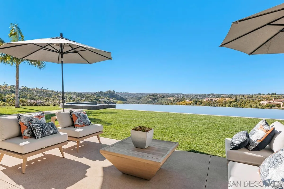 18490 Lago Vista Rancho Santa Fe, CA 92067 - Photo 21 of 28