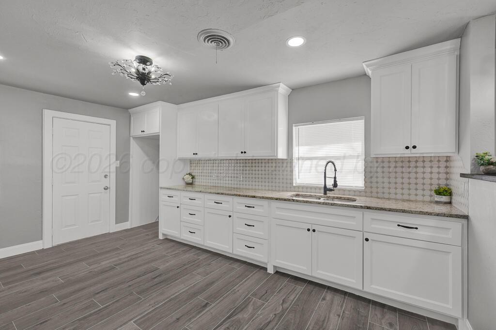 906 North Pierce Street Amarillo, TX 79107 - Photo 13 of 24 Kitchen