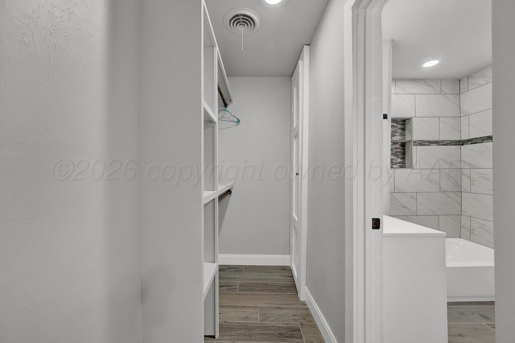 906 North Pierce Street Amarillo, TX 79107 - Photo 20 of 24 Closet