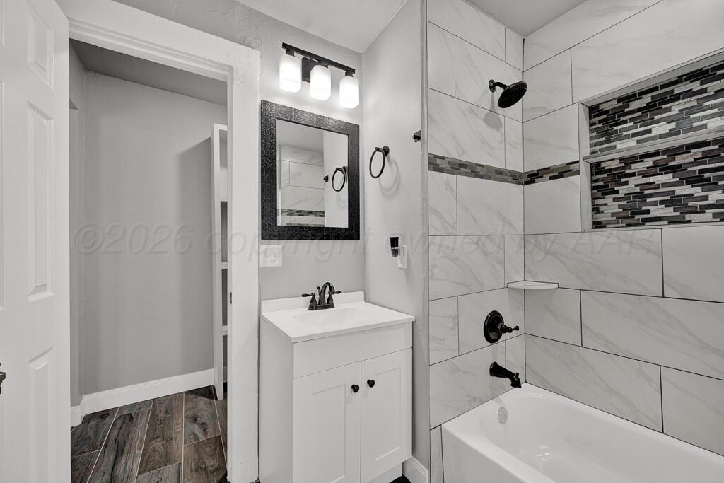 906 North Pierce Street Amarillo, TX 79107 - Photo 21 of 24 Bathroom