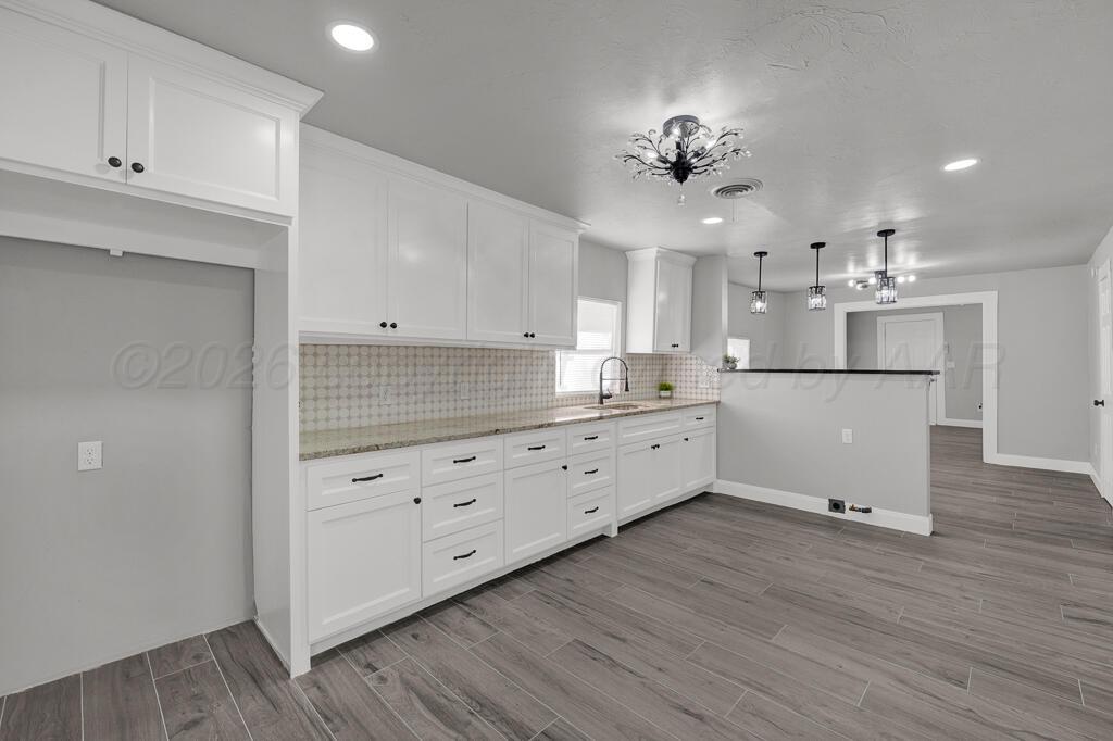 906 North Pierce Street Amarillo, TX 79107 - Photo 3 of 24 Kitchen