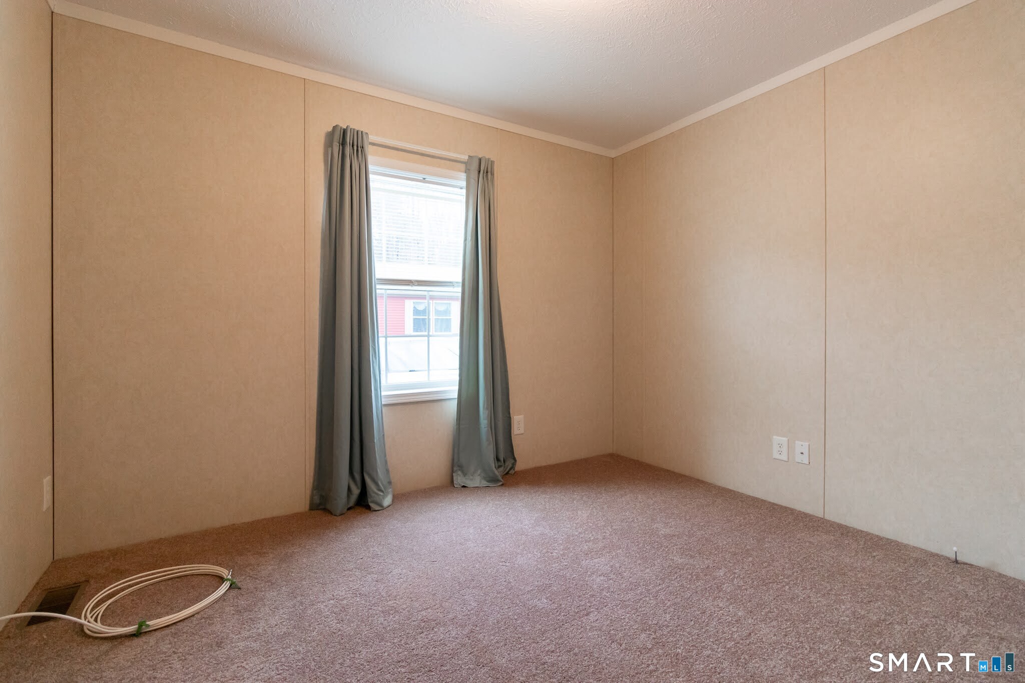 39 Riverside Drive Southington, CT 06489 - Photo 35 of 40 an empty room with windows