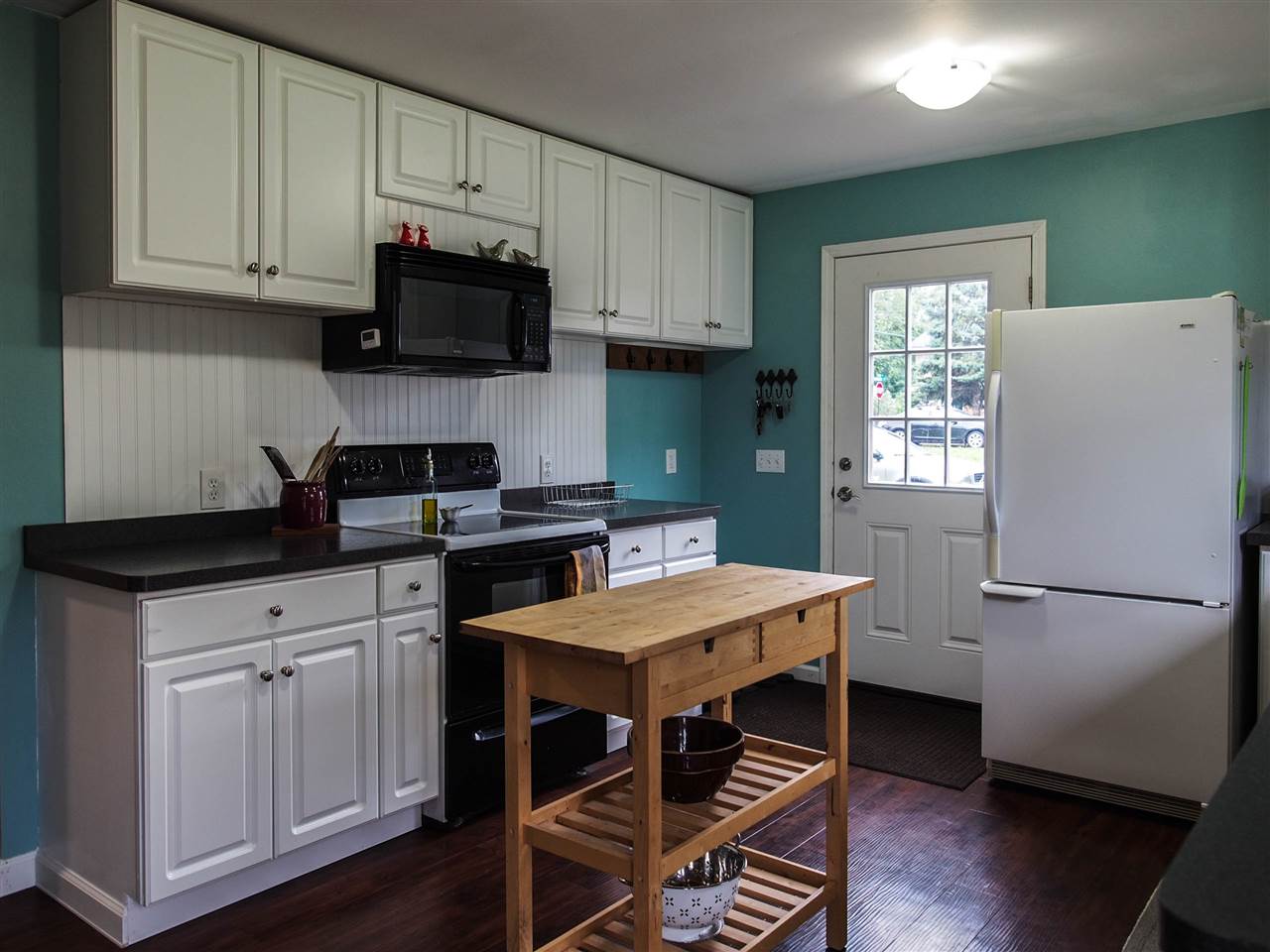 5755 Vinton Road Williamsburg, MI 49690 - Photo 6 of 18 1852425-5.JPG