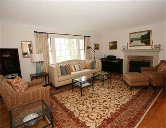 6 Overledge Road Manchester, MA 01944 - Photo 6 of 19 Gallery Image 6