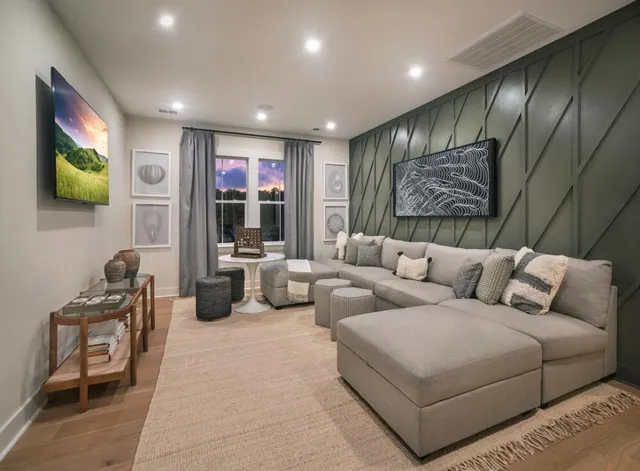 $892,000 | 237 Newsday Street, Charleston, SC 29492