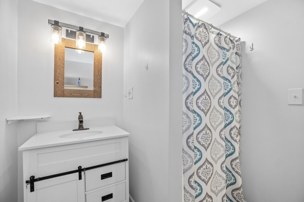 2 Halsey Road Boston, MA 02136 - Photo 23 of 31 Gallery Image 23