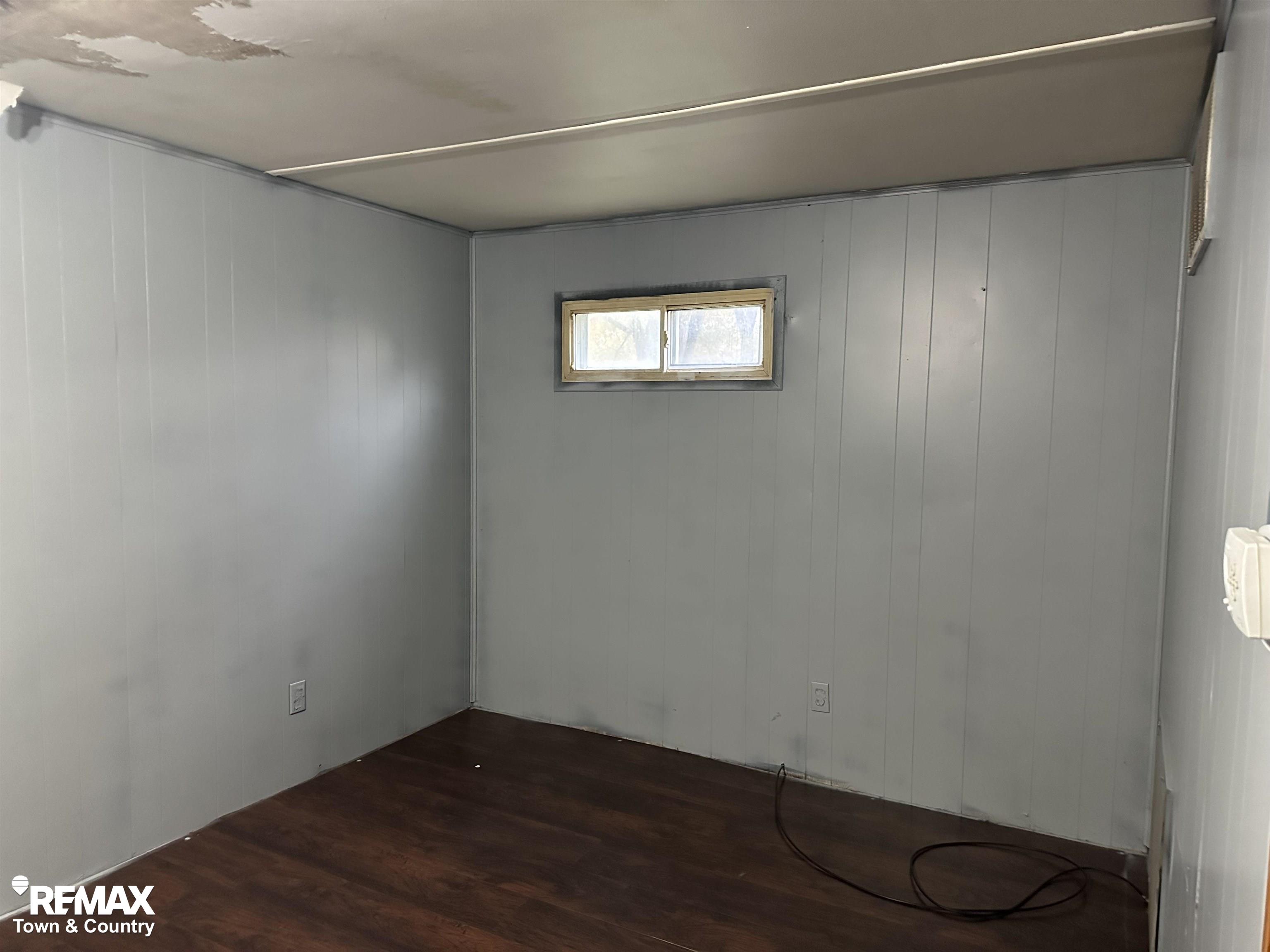 2421 South Dye Road Flint, MI 48532 - Photo 16 of 24 50126098-15.JPG