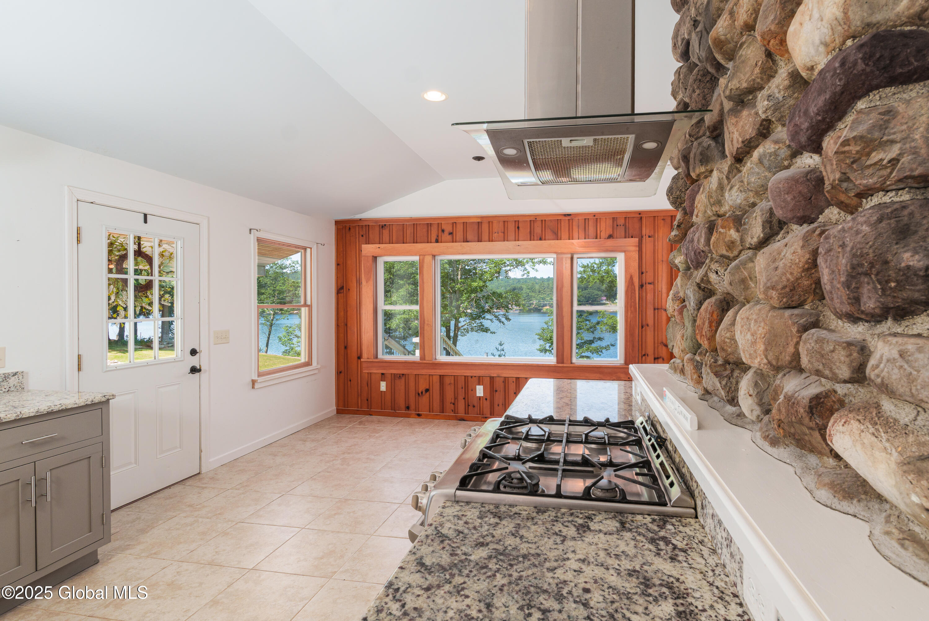 352 East Lake Road Cossayuna, NY 12823 - Photo 15 of 76 .