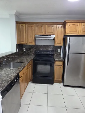 $1,800 | 1170 Northwest 80th Avenue, Unit 203, Margate, FL 33063