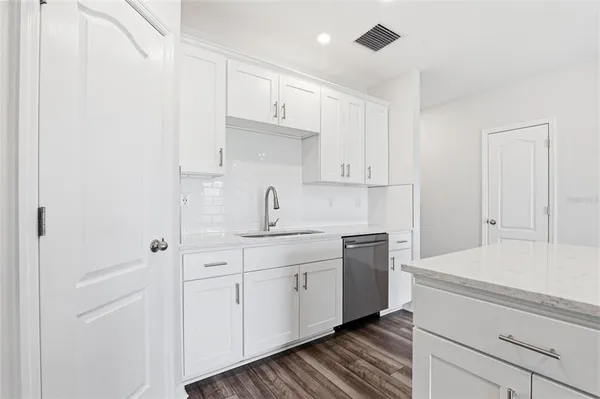 $2,200 | 10715 Ironwood Tree Way, San Antonio, FL 33576