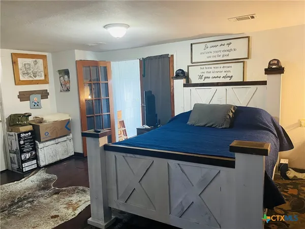 $291,900 | 40 Cypress Valley Road, Cuero, TX 77954