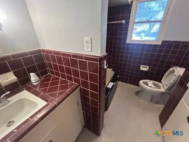 $124,900 | 2014 East Mimosa Avenue, Victoria, TX 77901