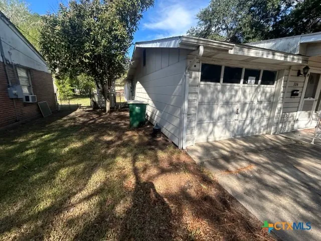 $124,900 | 2014 East Mimosa Avenue, Victoria, TX 77901