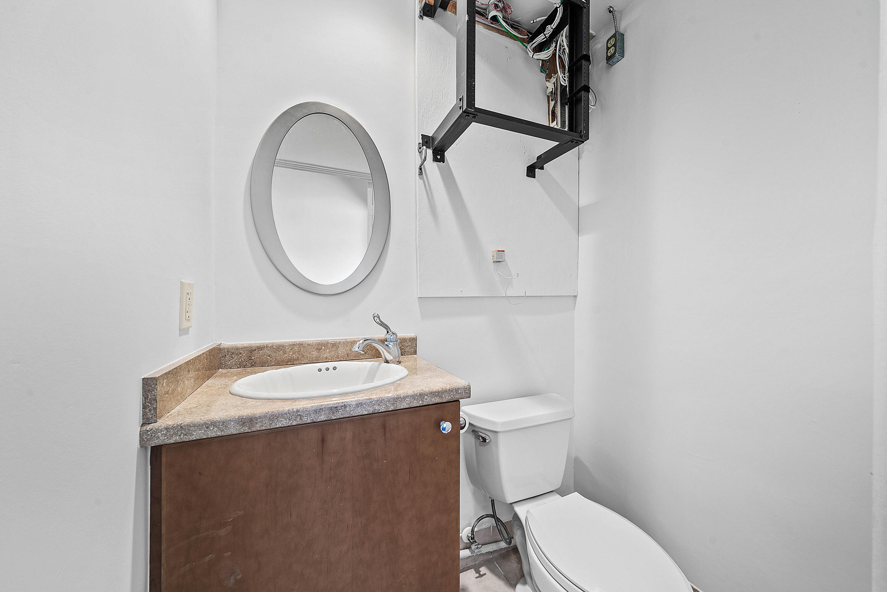 127 East Boca Raton Road Boca Raton, FL 33432 - Photo 11 of 39 011-127BocaRatonBoulevard-BocaRaton-FL-3