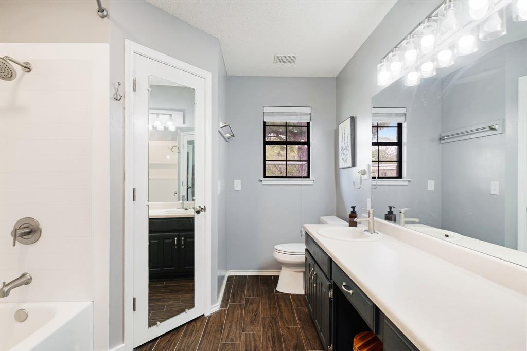 32 County Road Powderly, TX 75473 - Photo 13 of 25