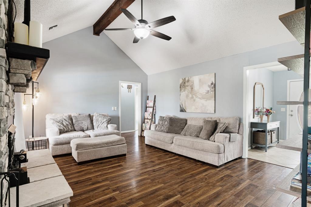 32 County Road Powderly, TX 75473 - Photo 5 of 25