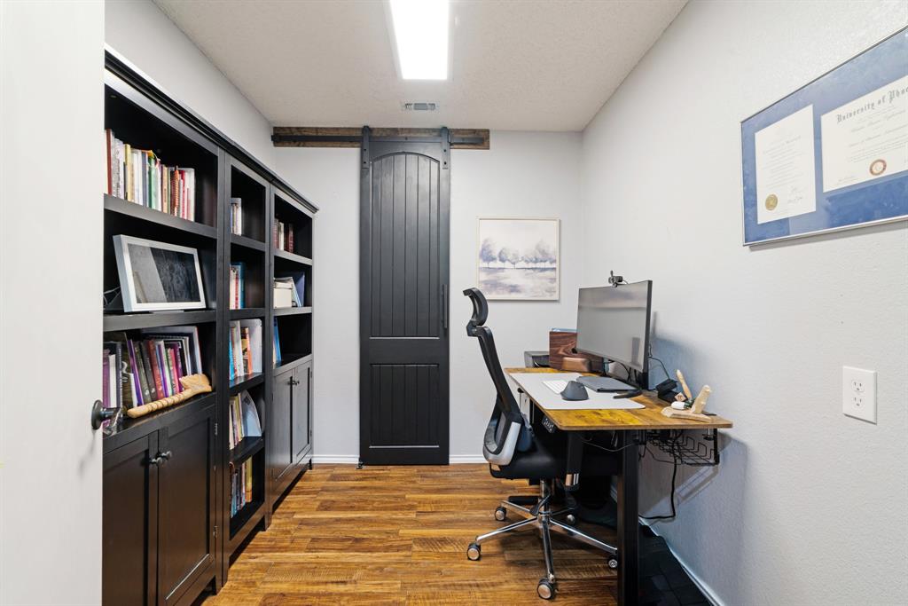 32 County Road Powderly, TX 75473 - Photo 6 of 25