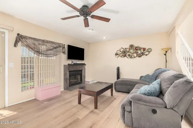 $339,000 | 815 East Grovers Avenue, Unit 25, Phoenix, AZ 85022