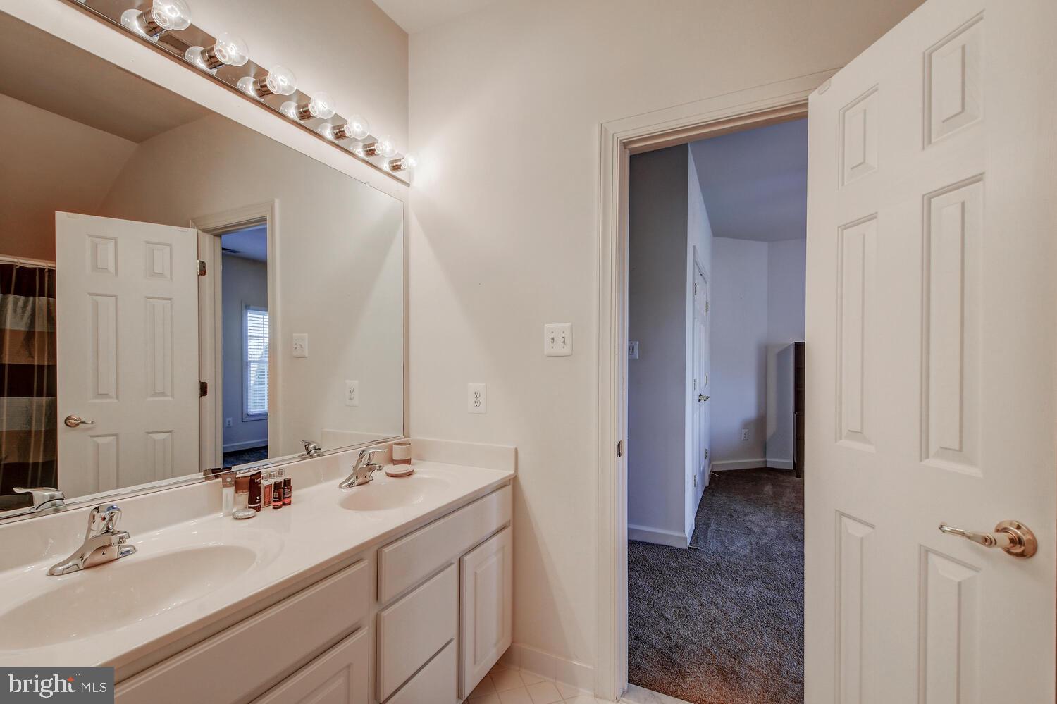829 Stable Manor Road Reisterstown, MD 21136 - Photo 32 of 53 FIRST JACK AND JILL BATH