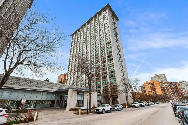 $150,000 | 3600 North Lake Shore Drive, Unit 2122, Chicago, IL 60613