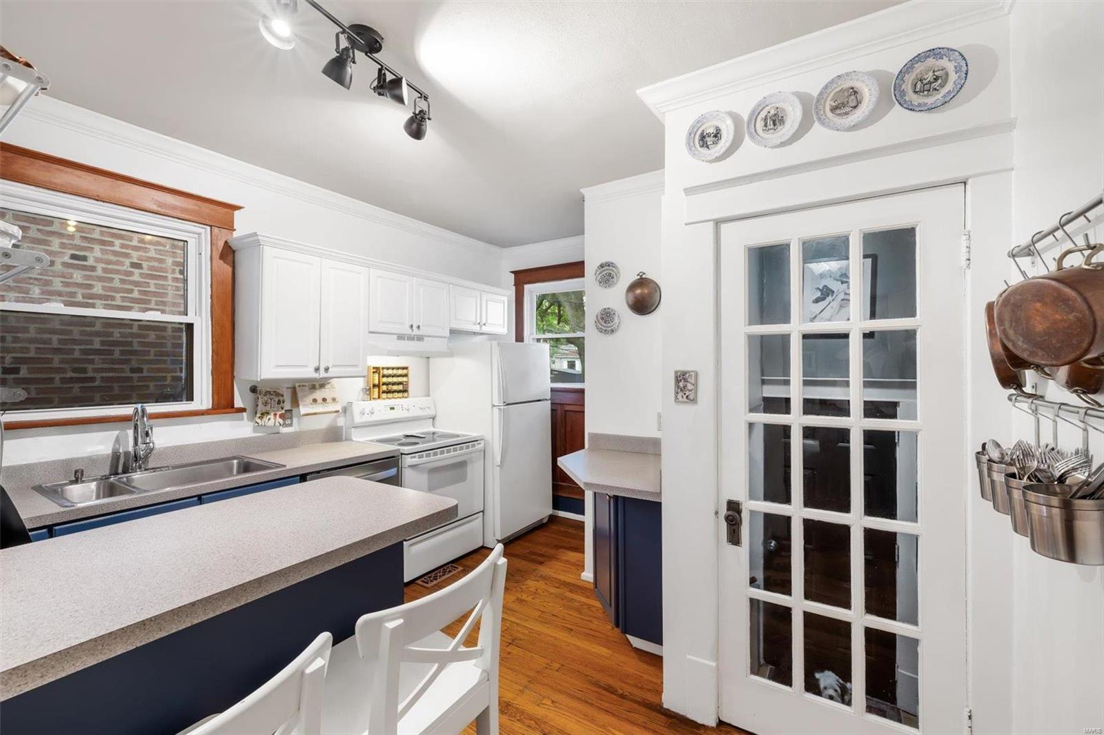 1908 Mitchell Place St. Louis, MO 63139 - Photo 26 of 58