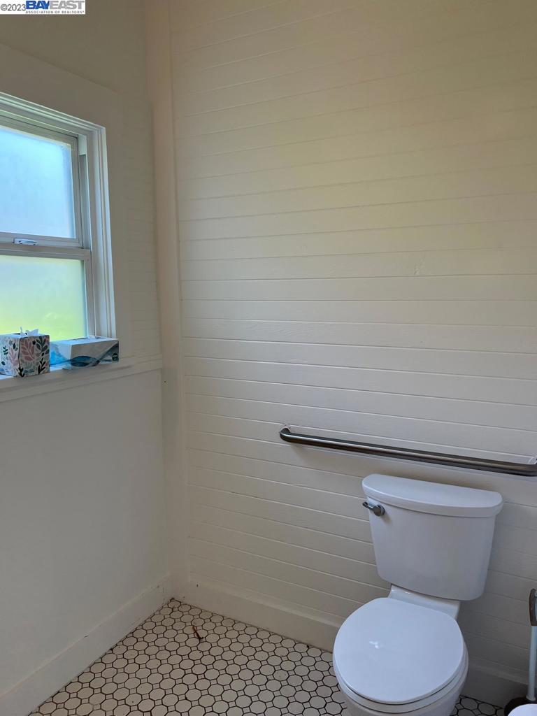 209 McLeod Street Livermore, CA 94550 - Photo 11 of 26 a bathroom with a toilet