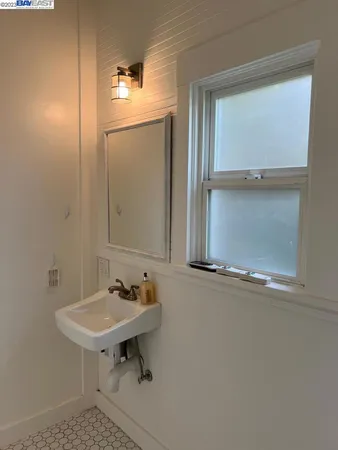 $1,400 | 209 McLeod Street, Livermore, CA 94550