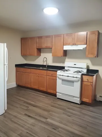 $2,750 | 9 Victory Road, Unit 13, Boston, MA 02122