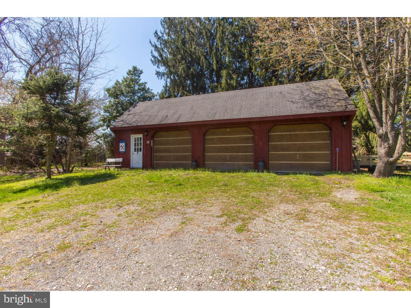 251 Forest Manor Road Cochranville, PA 19330 - Photo 17 of 25 Garage