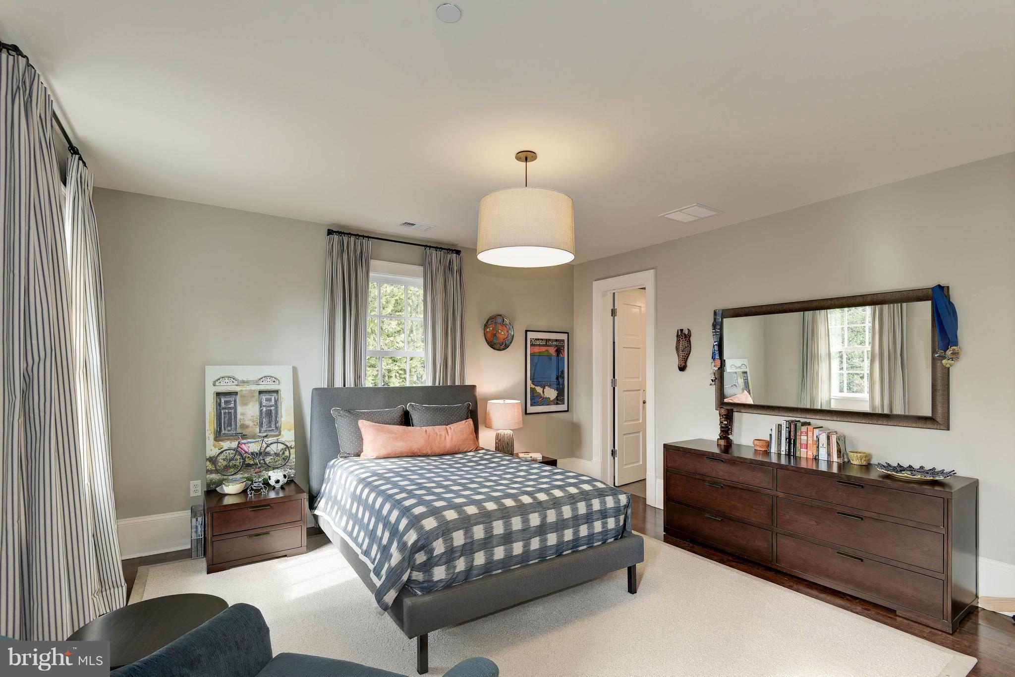 5419 Audubon Road Bethesda, MD 20814 - Photo 18 of 30 Third Bedroom