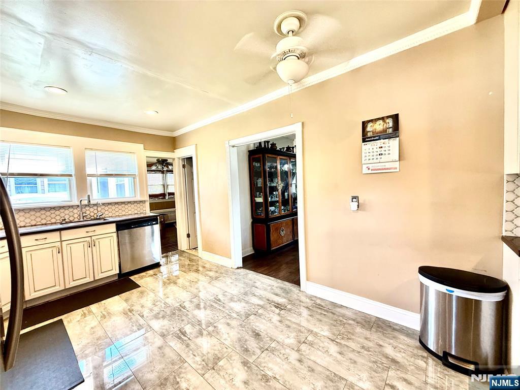 10-01 Berdan Avenue Fair Lawn, NJ 07410 - Photo 12 of 31