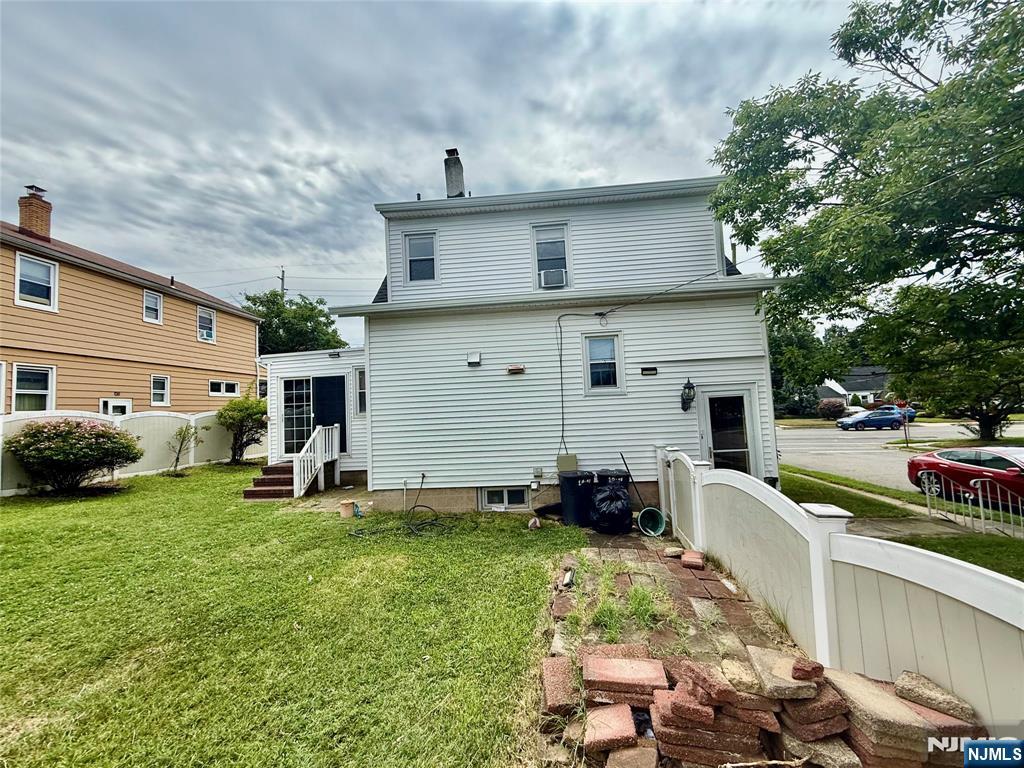 10-01 Berdan Avenue Fair Lawn, NJ 07410 - Photo 23 of 31