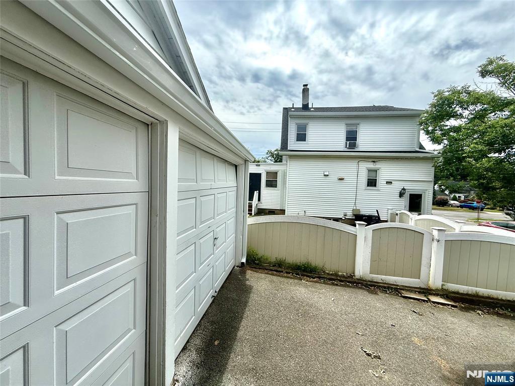 10-01 Berdan Avenue Fair Lawn, NJ 07410 - Photo 25 of 31