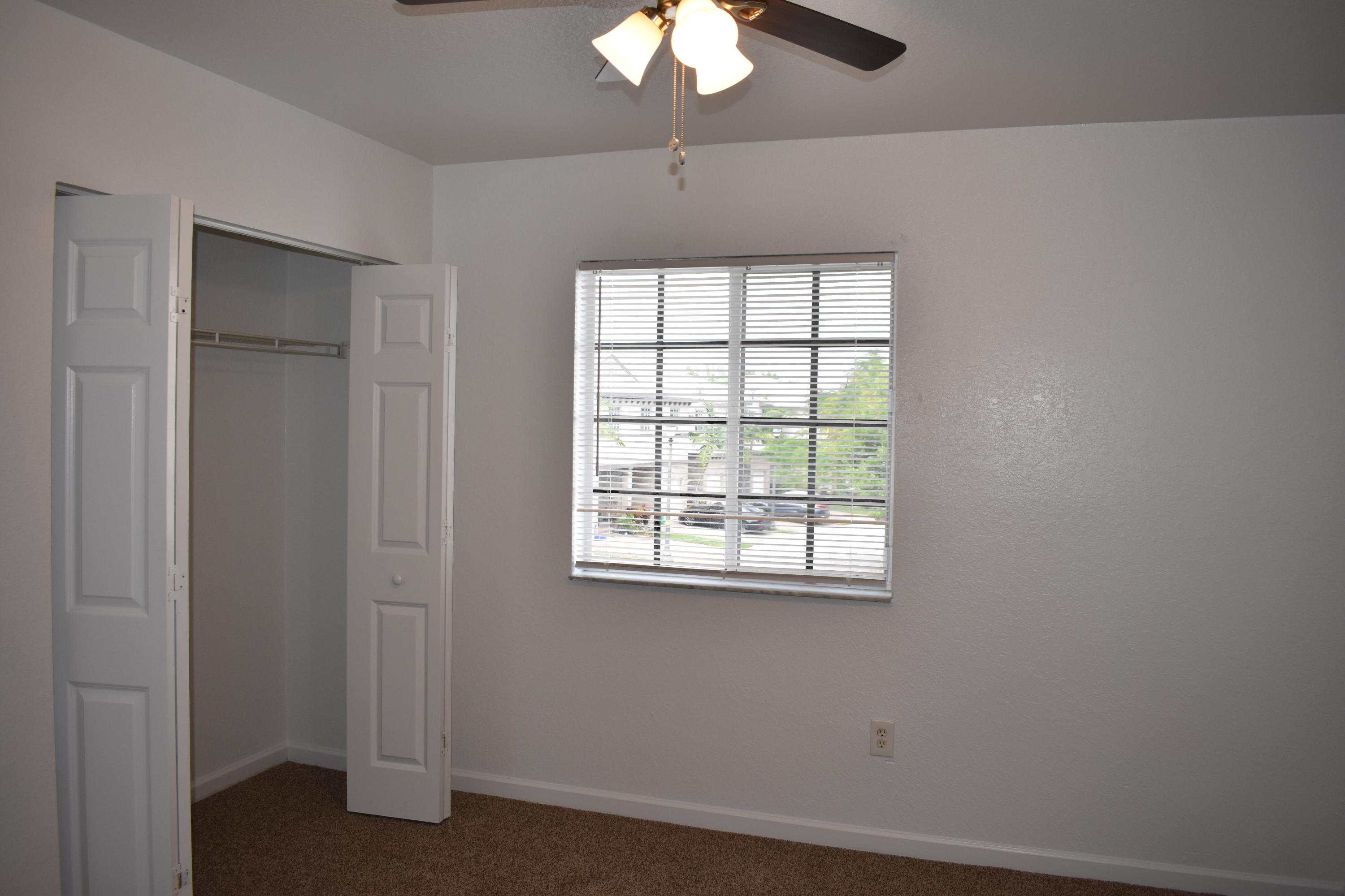 2009 Nassau Drive Riviera Beach, FL 33404 - Photo 13 of 19 DSC_0021