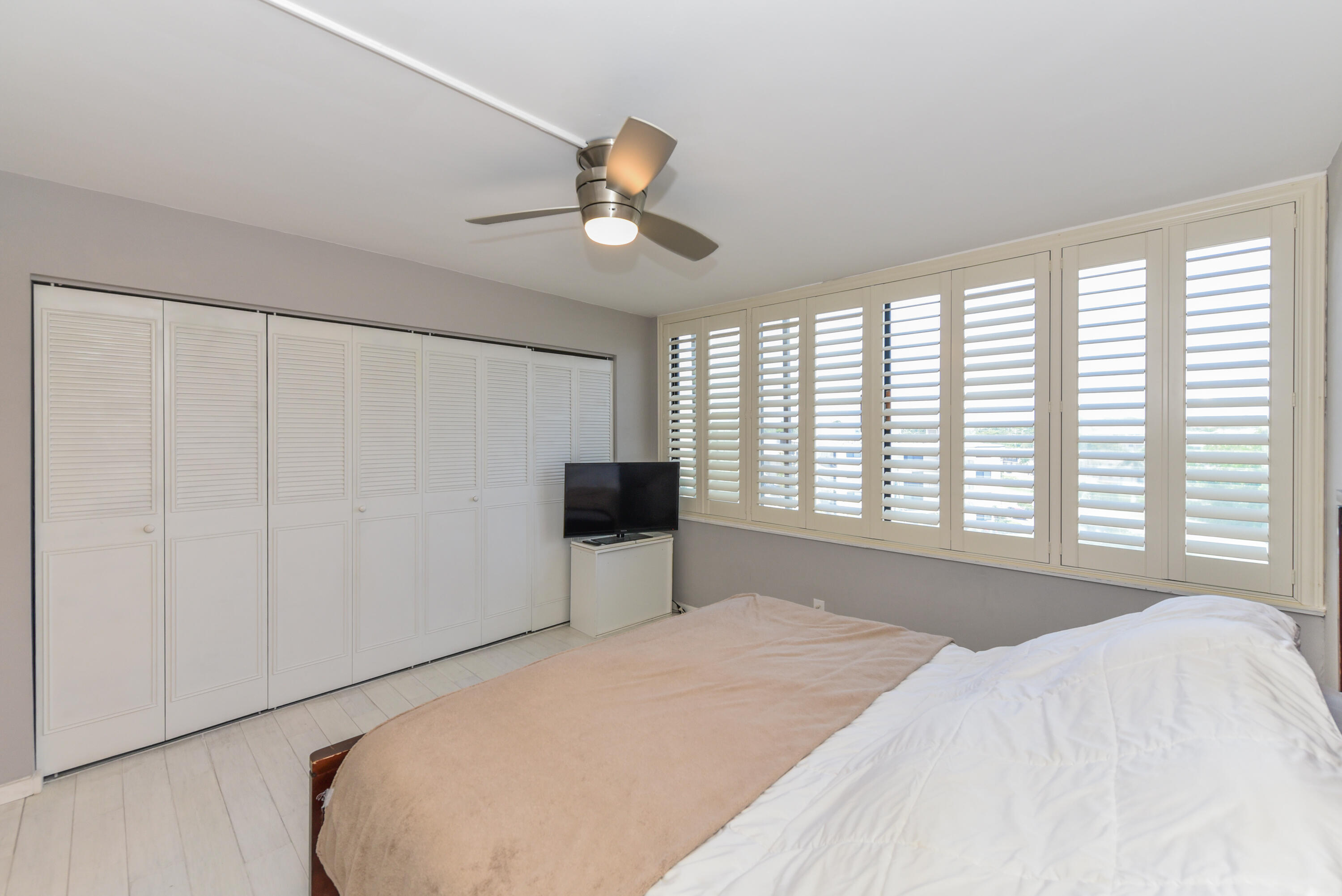 1401 South Federal Highway, Unit 414 Boca Raton, FL 33432 - Photo 24 of 38 1401 S Federal Hwy_#414_Denine Mckerchie