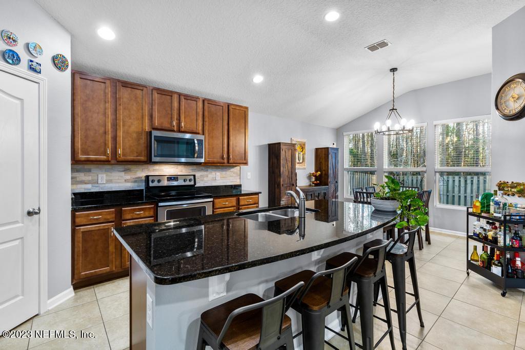 348 Colorado Springs Way St. Augustine, FL 32092 - Photo 9 of 30 348 Colorado Springs way-19