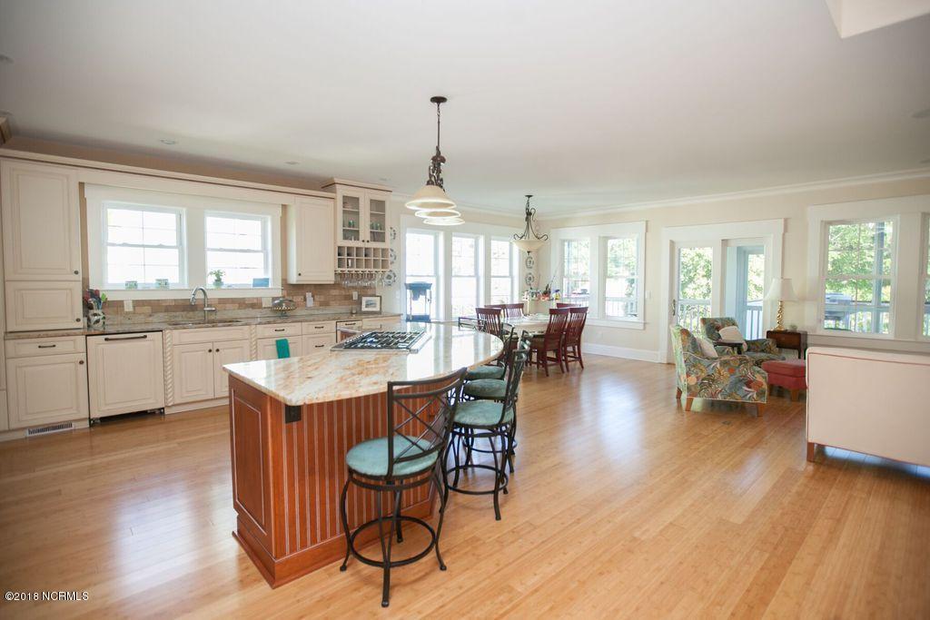 209 Inlet Point Drive Wilmington, NC 28409 - Photo 3 of 50 209 kitchen island 2