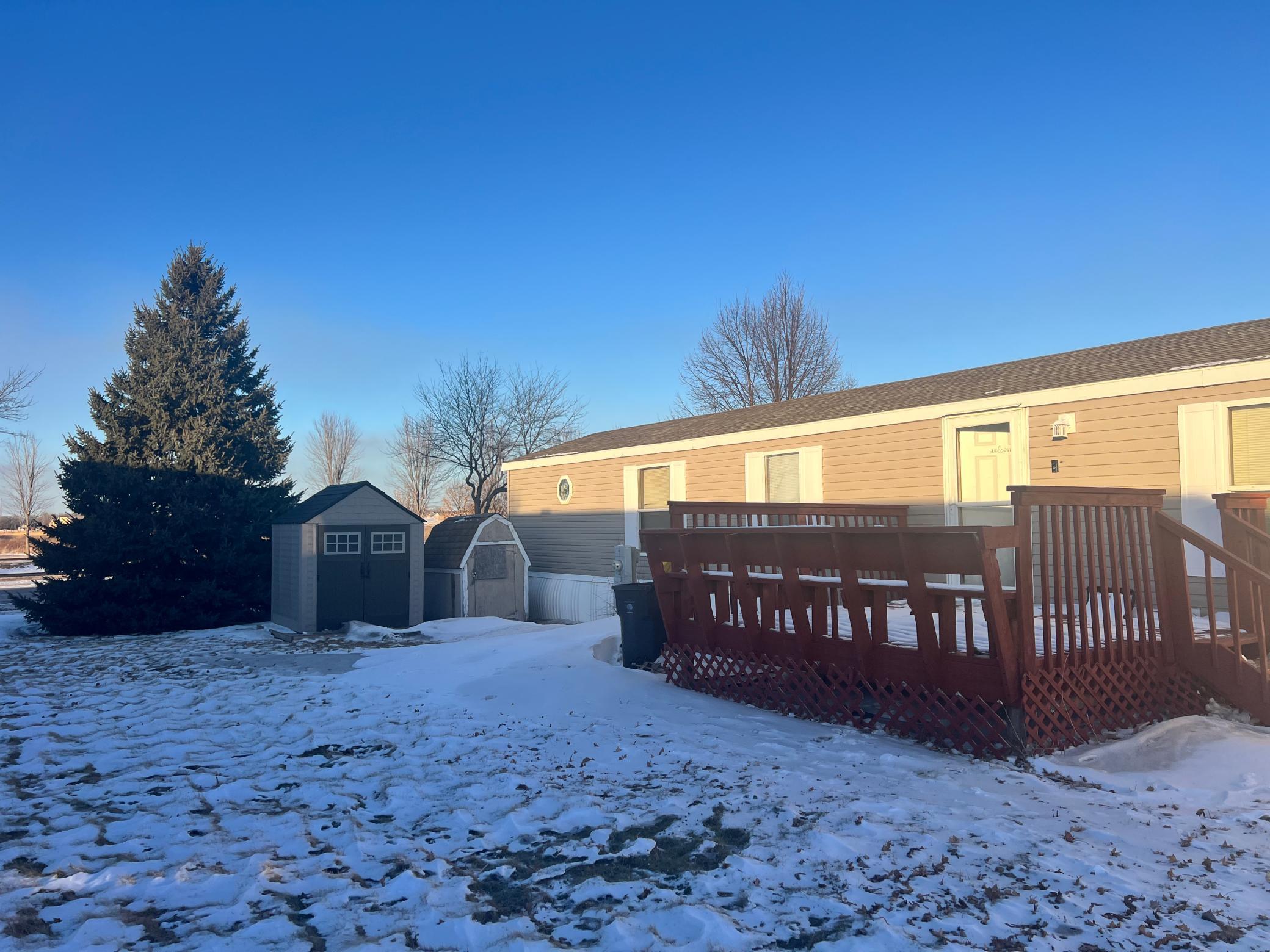 2004 Round Table Road North Mankato, MN 56003 - Photo 2 of 10