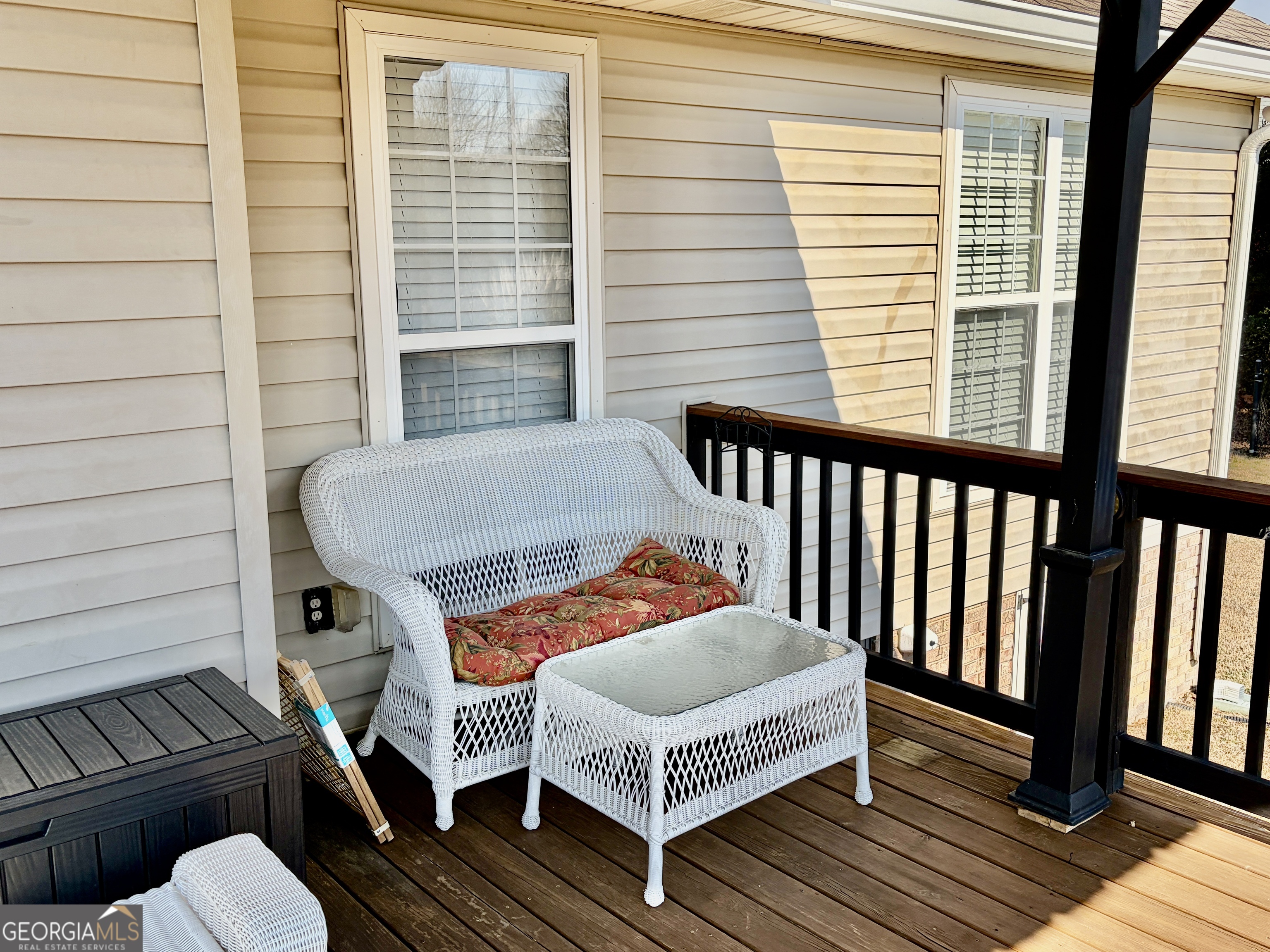 3603 Garden Lakes Parkway Rome, GA 30165 - Photo 3 of 22 a outdoor living space with furniture and a potted plant