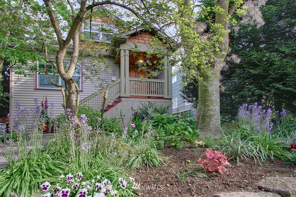 1120 North 76th Street Seattle, WA 98103 - Photo 2 of 24 Gallery Image 2