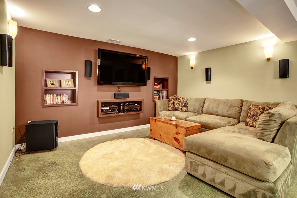 1120 North 76th Street Seattle, WA 98103 - Photo 20 of 24 Gallery Image 20