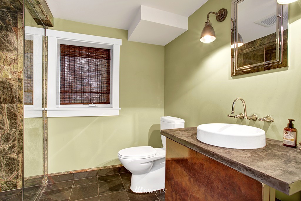 1120 North 76th Street Seattle, WA 98103 - Photo 21 of 24 Gallery Image 21