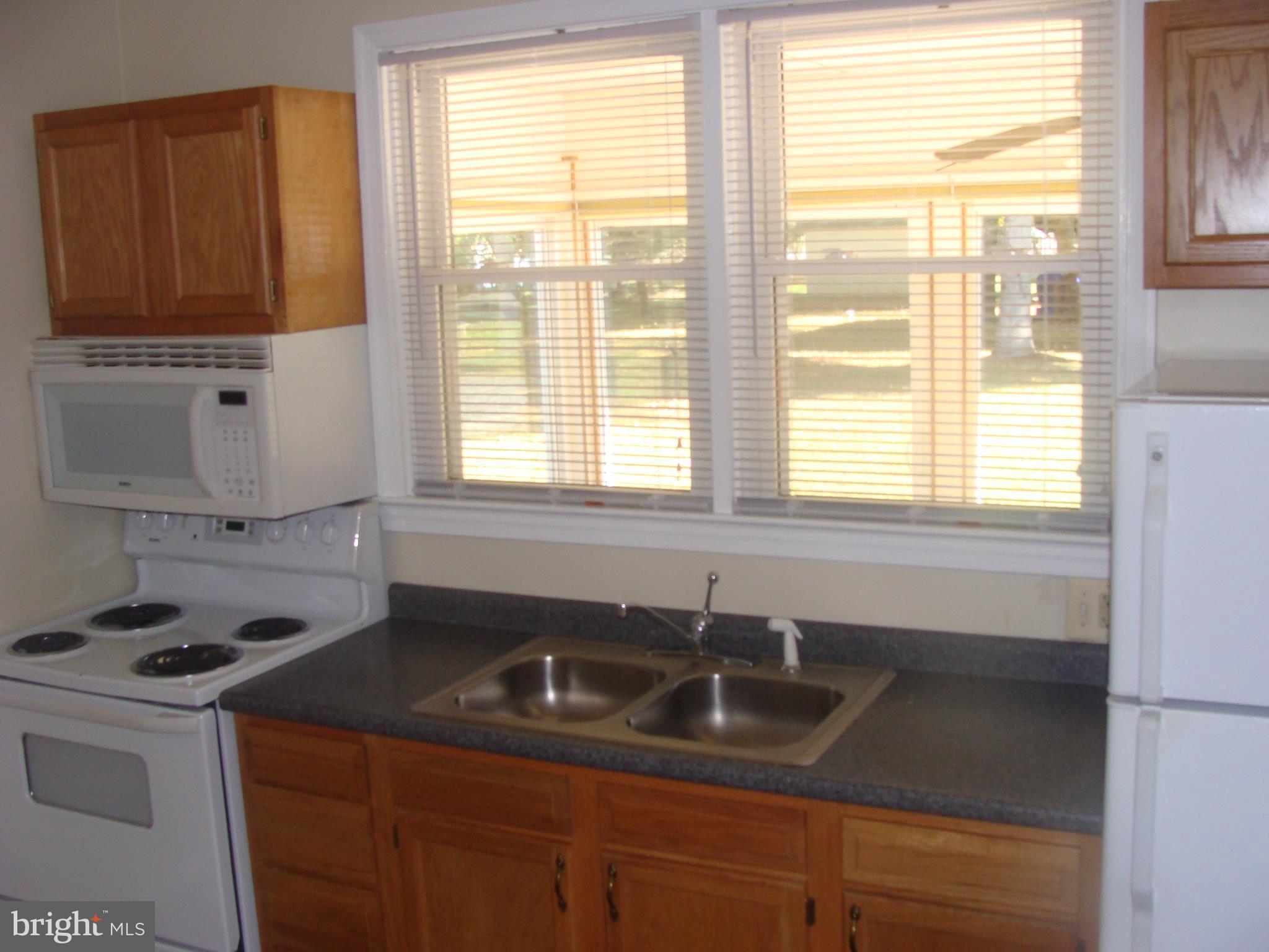 714 Tyler Point Road Deale, MD 20751 - Photo 4 of 12 Kitchen