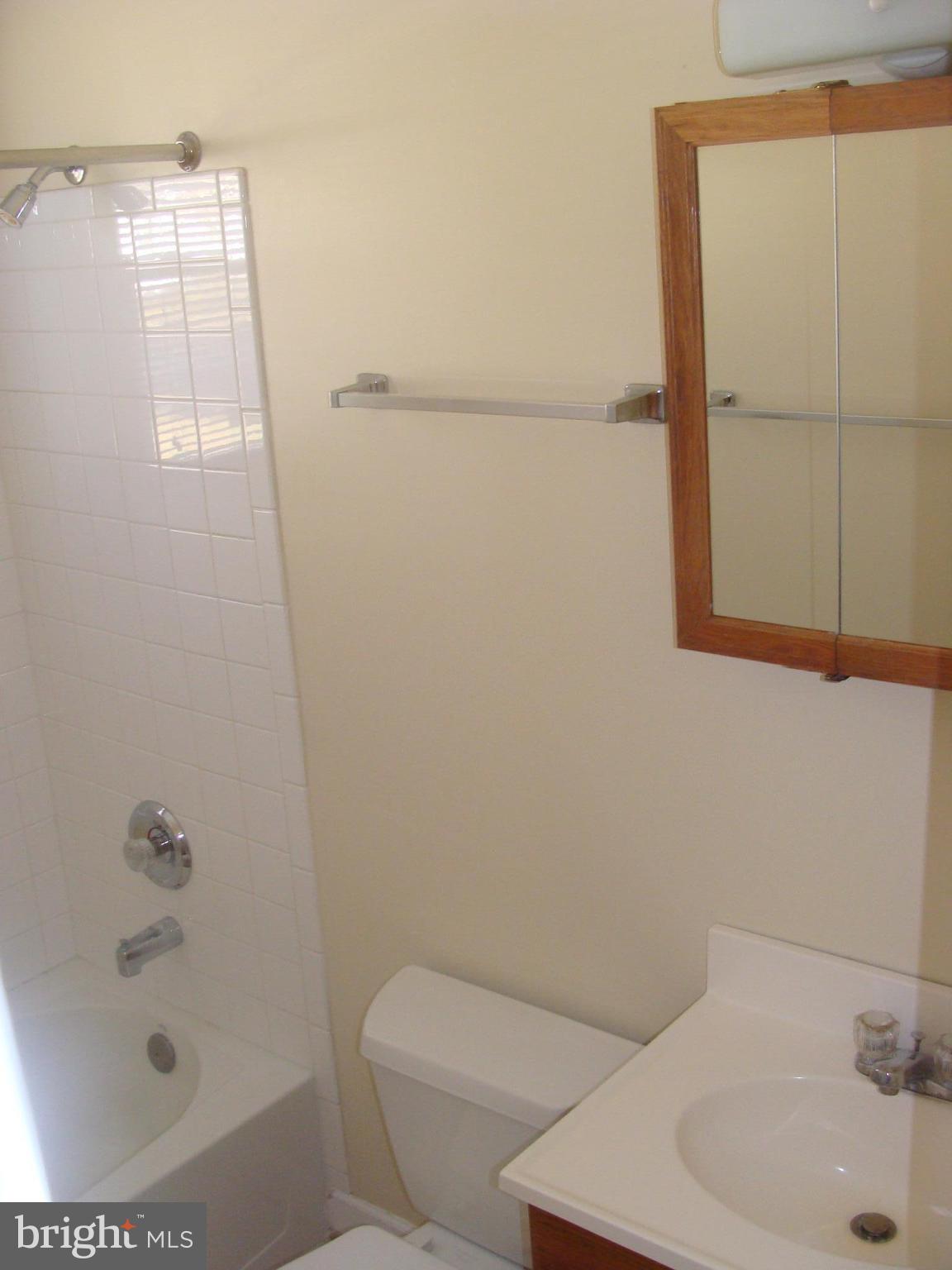 714 Tyler Point Road Deale, MD 20751 - Photo 8 of 12 Bath