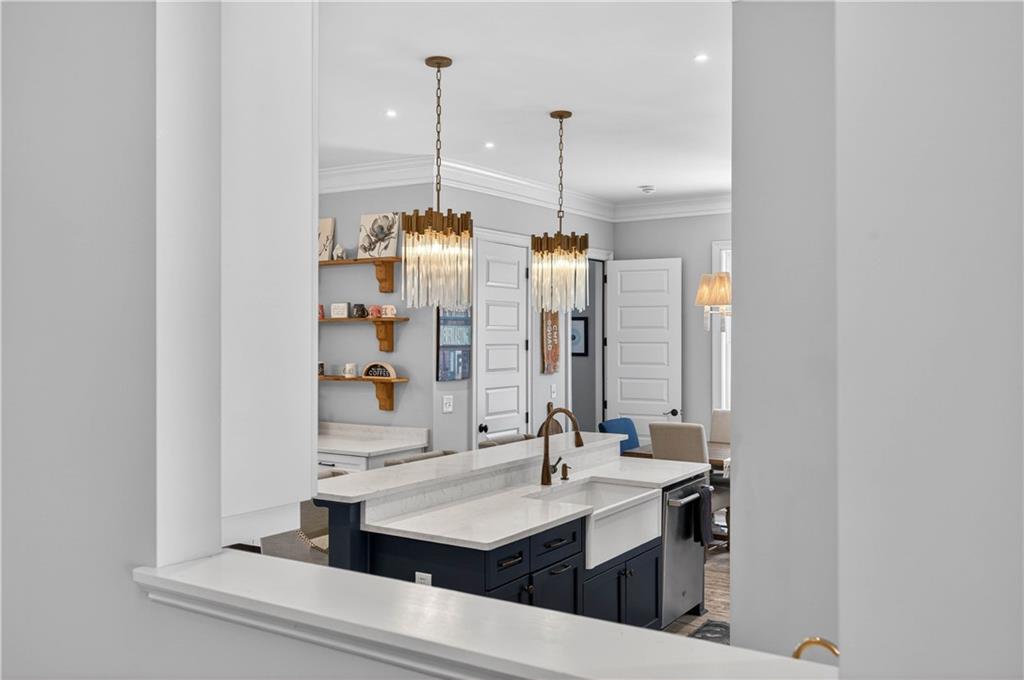 1109 Clubview Court Monroe, GA 30655 - Photo 8 of 62