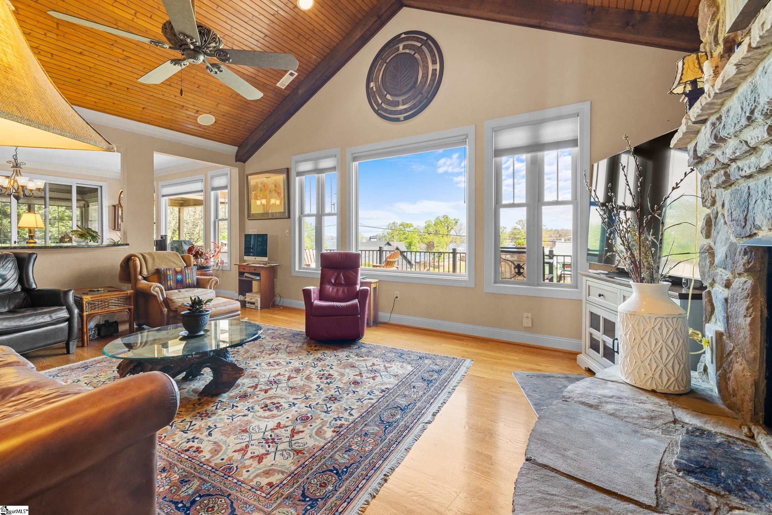 729 Navigator's Point Seneca, SC 29672 - Photo 9 of 48