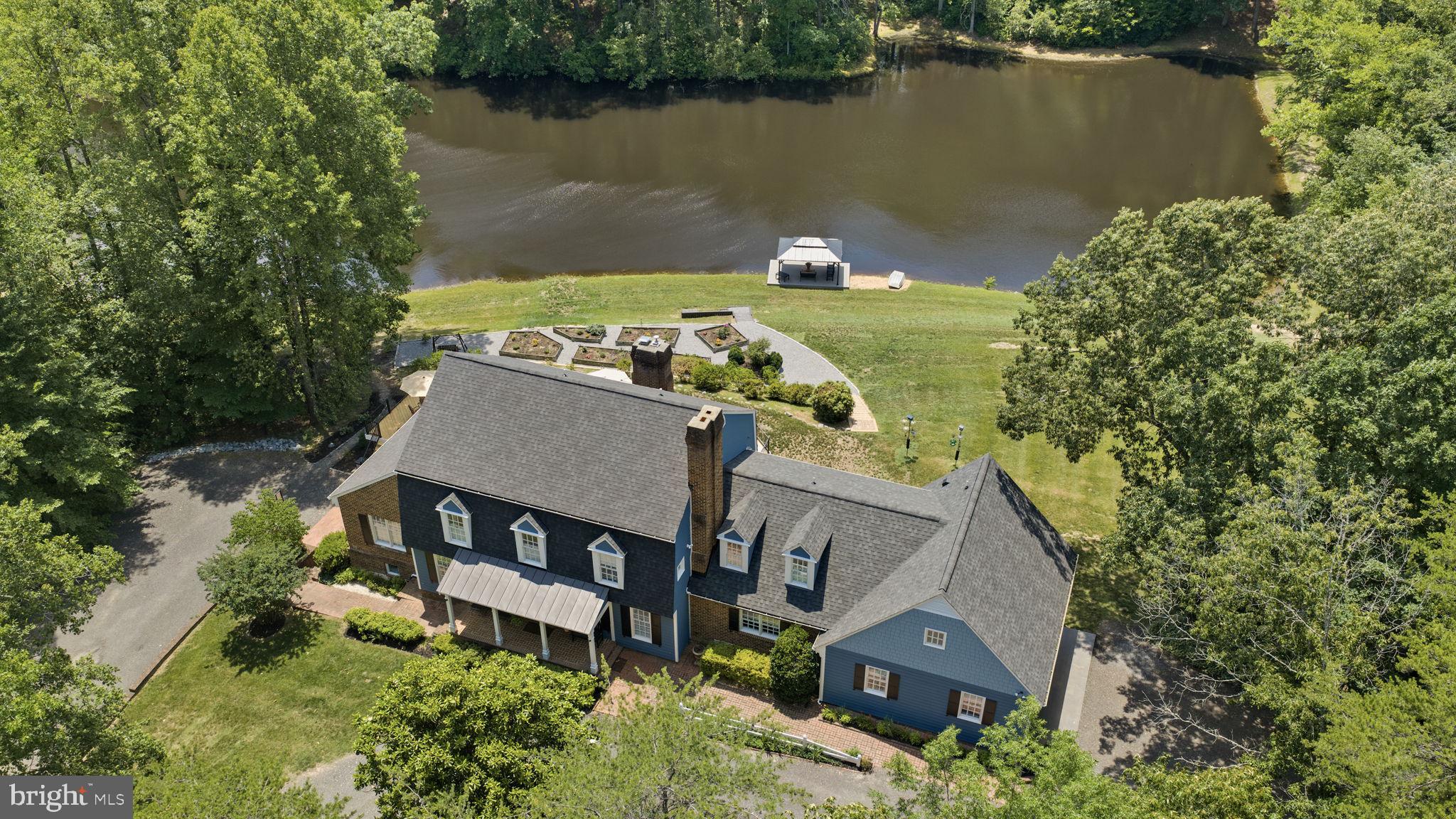 7409 River Road Fredericksburg, VA 22407 - Photo 1 of 140 Fisherman's Paradise